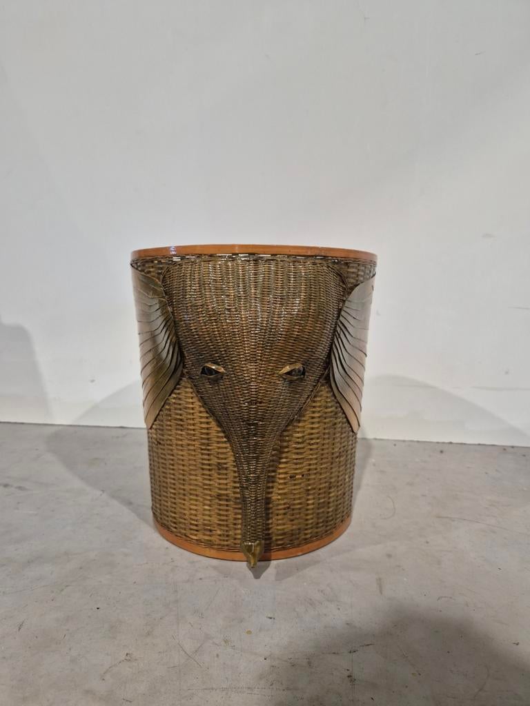 Vintage rotan papier emmer met olifant, Huis en Inrichting, Woonaccessoires | Paraplubakken, Ophalen of Verzenden, Onbekend, Onbekend
