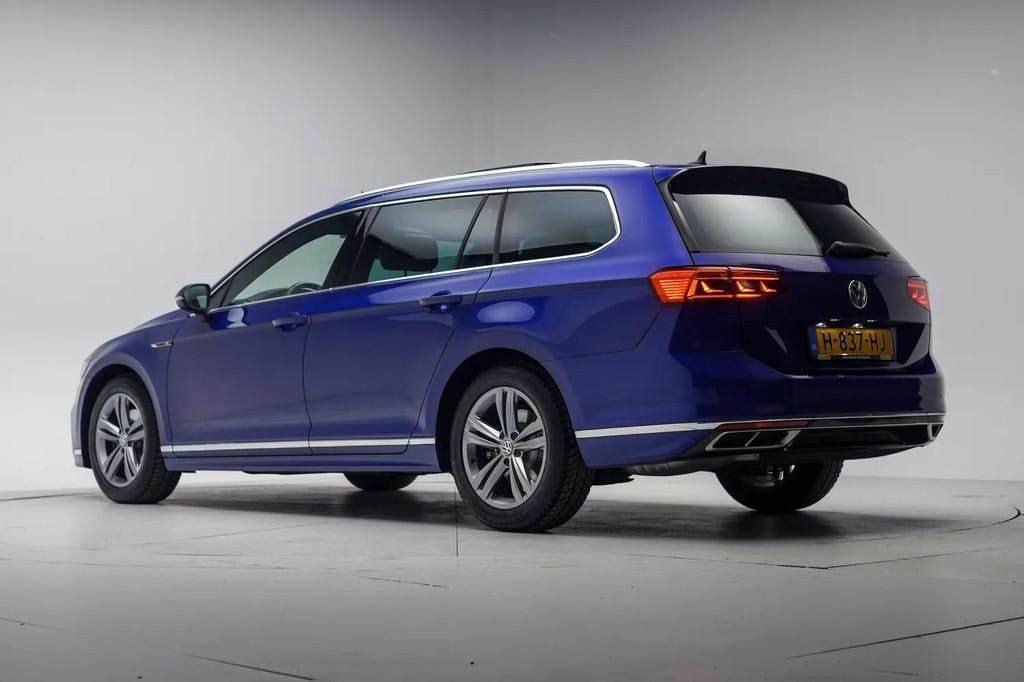 Volkswagen Passat Variant 1.5 TSI R-Line Business + Aut. [ P, Automaat, 1370 kg, 4 cilinders, 150 pk