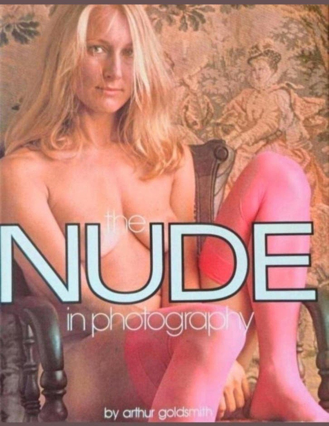 THE NUDE IN PHOTOGRAPHY. Hardcover groot formaat, Verzenden, Zo goed als nieuw, Fotografen
