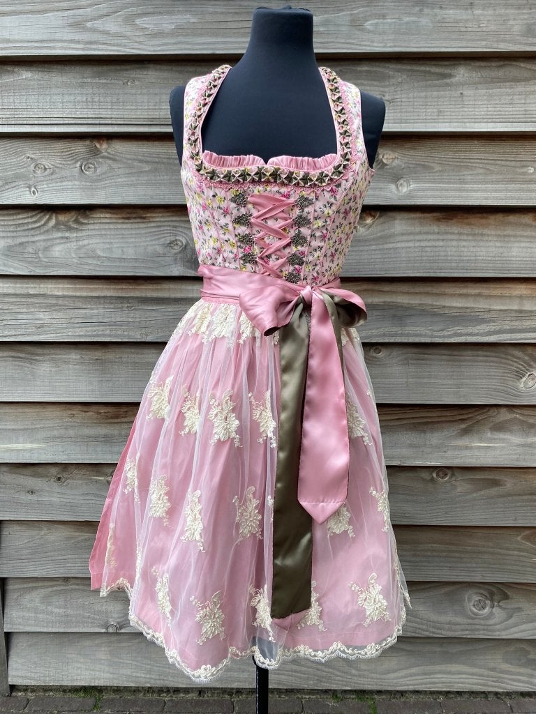 Prachtige dirndl maat 32, Nieuw, Ophalen of Verzenden, Overige thema's, Kleding