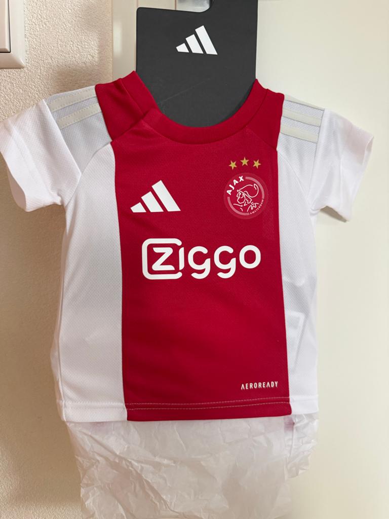 Ajax thuistenue baby maat 68 - Nieuw in verpakking, Ophalen of Verzenden, Nieuw, Jongetje of Meisje, Setje