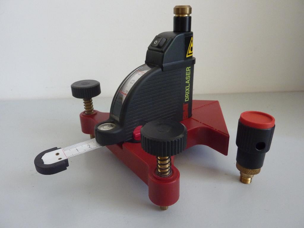 Puntlaser met ingebouwde rolmaat in originele opbergdoos., Ophalen, Gebruikt, Multimeter