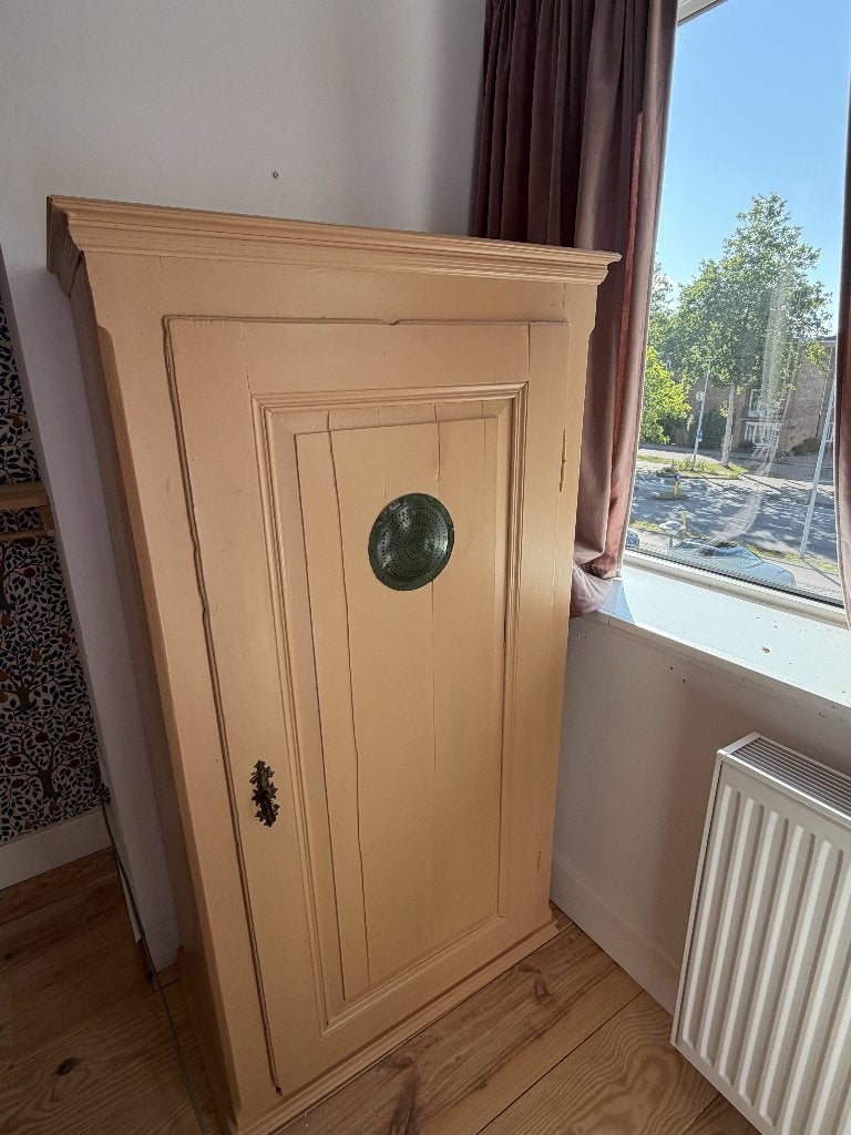 Vintage (Oosterse) houten kast, Ophalen