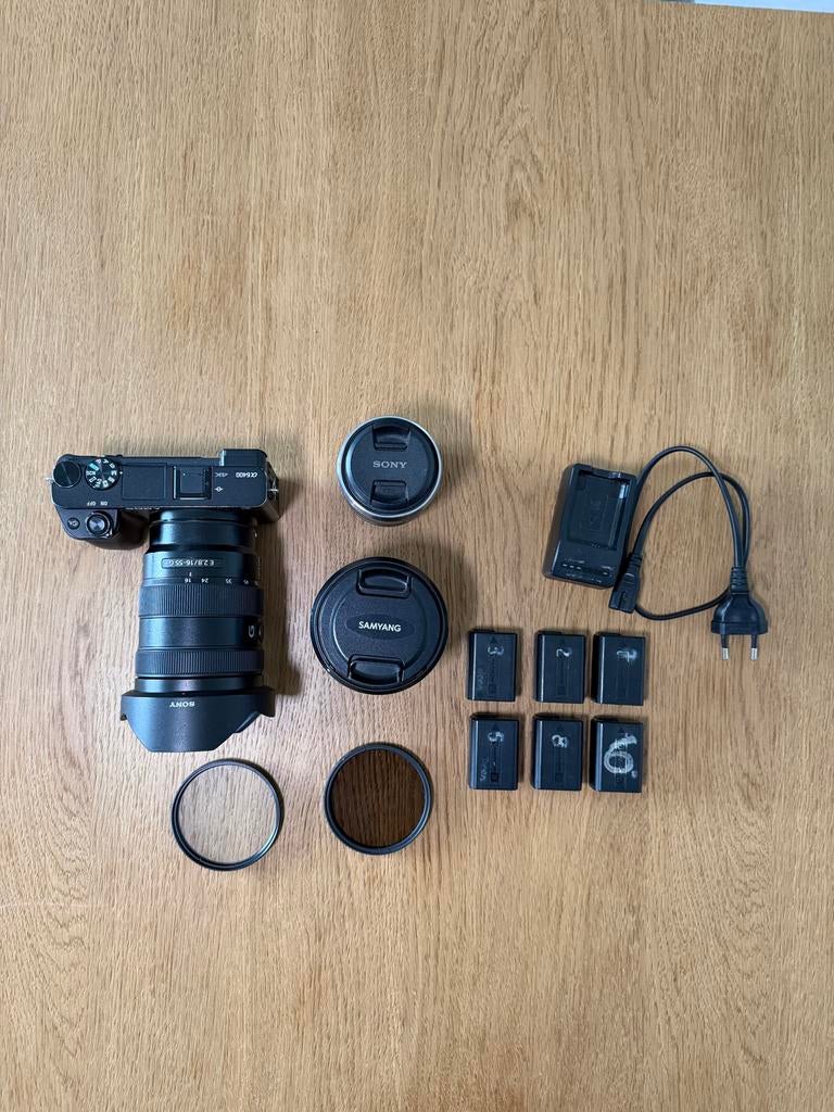 Sony Alpha A6400 met E 2.8/16-55 G lens en 6 baterijen, Compact, Ophalen of Verzenden, Zo goed als nieuw, 4 t/m 7 keer