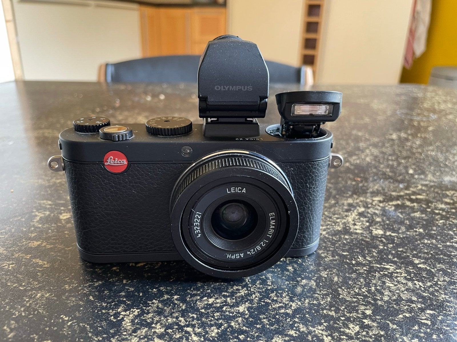 Leica X-1.  VF-2 zoeker, Oplader, Leica, Ophalen of Verzenden, Zo goed als nieuw