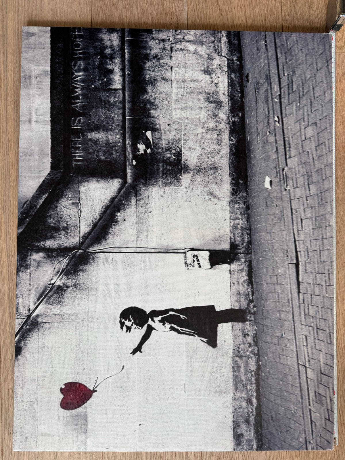 Banksy 'Girl with Balloon' Canvas - 80x60, Antiek en Kunst, Kunst | Schilderijen | Modern, Ophalen, Figuren, Print, Op houten frame