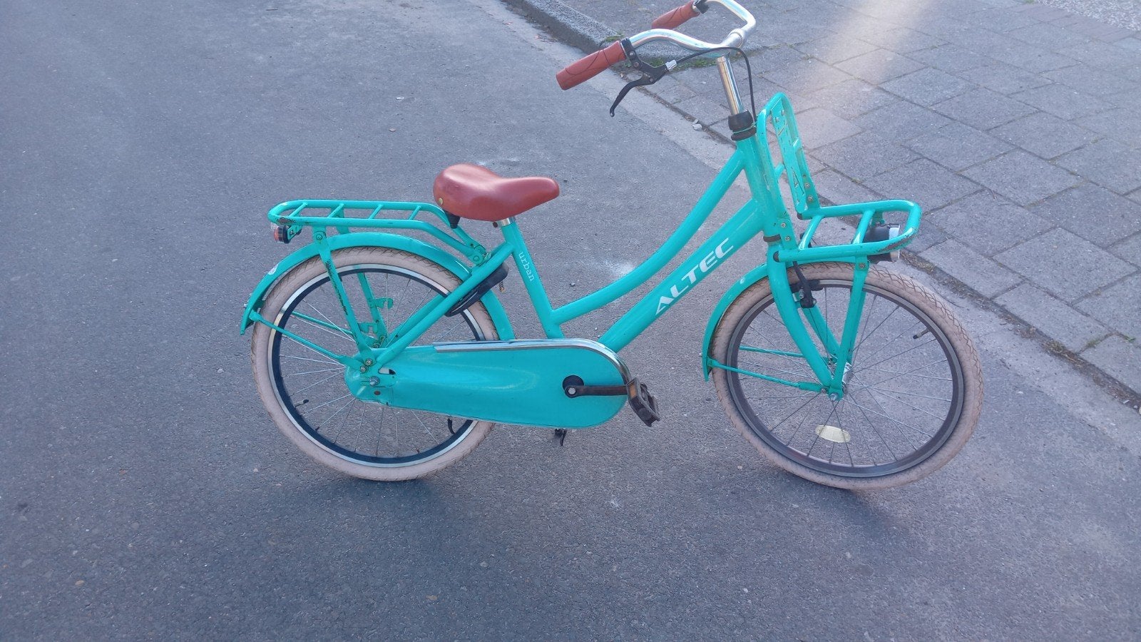 Altec fiets, turquoise, 24 inch, met voordrager, Fietsen en Brommers, Fietsen | Meisjes, Terugtraprem, Altec, Ophalen of Verzenden
