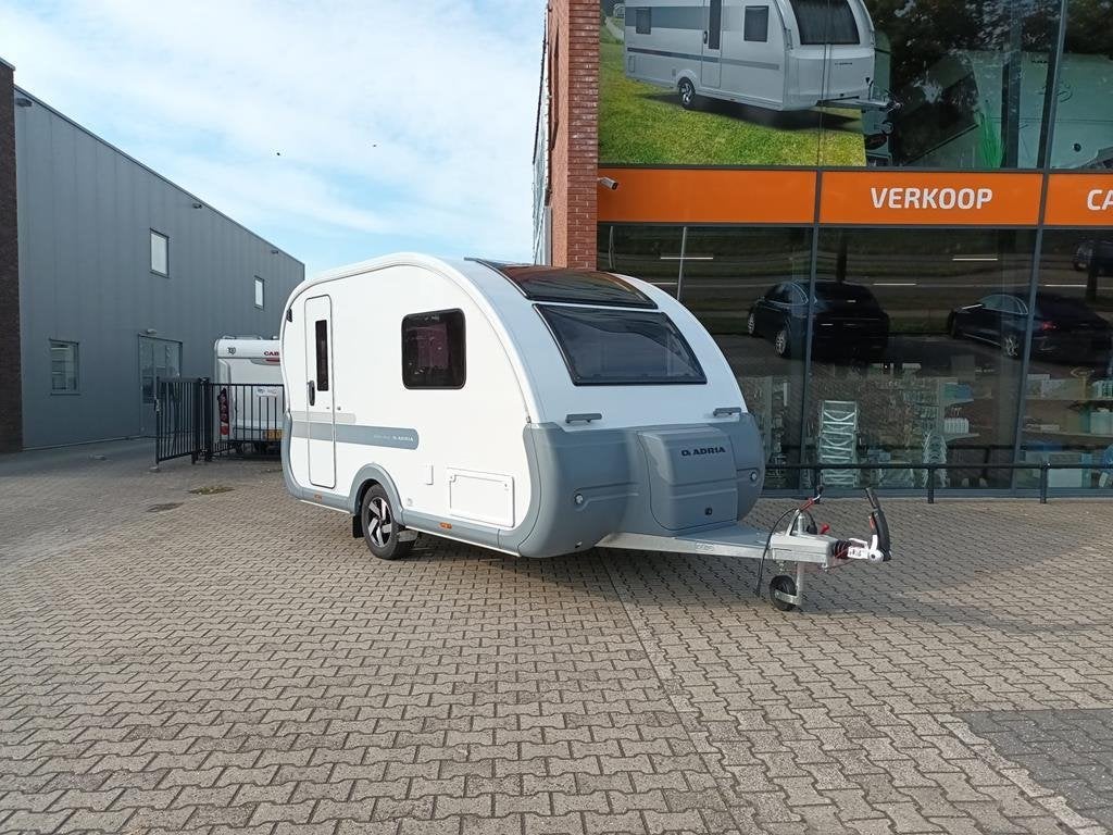 Adria Action 391 LH, Caravans en Kamperen, Tot en met 2, Bedrijf, Treinzit, Adria