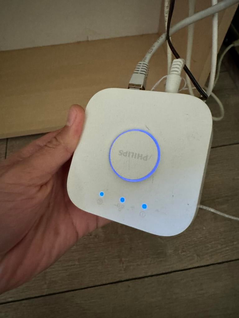 Philips Hue Bridge, Huis en Inrichting, Lampen | Losse lampen, Led-lamp, Minder dan 30 watt, Zo goed als nieuw, E27 (groot)