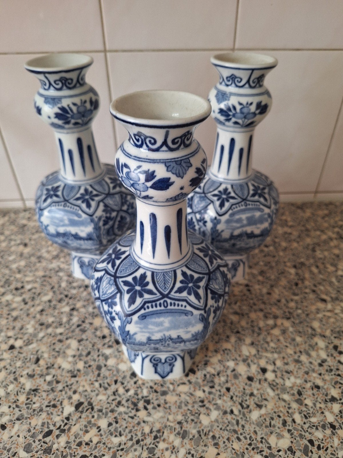 3 oude delft's blauwe vazen 24 cm, Antiek en Kunst, Antiek | Vazen, Ophalen of Verzenden