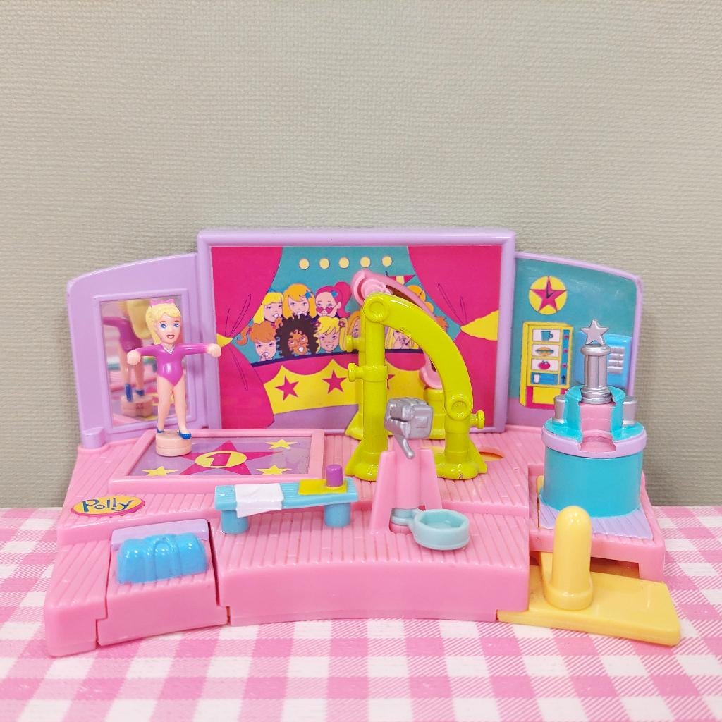 Polly Pocket Gym Turnfest Mattel 24844 1999 set vintage, Verzamelen, Poppetjes en Figuurtjes, Zo goed als nieuw, Ophalen of Verzenden