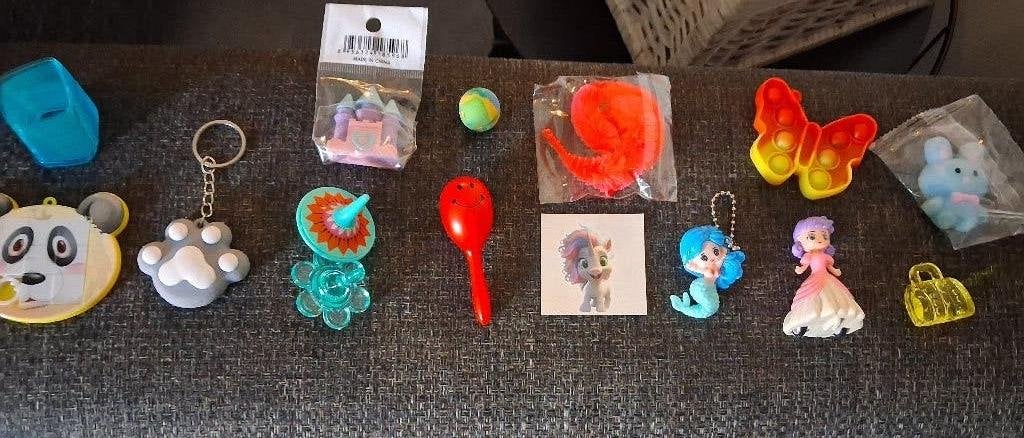 Allemaal leuke spulletjes!  15 stuks!!, Ophalen of Verzenden, Zo goed als nieuw