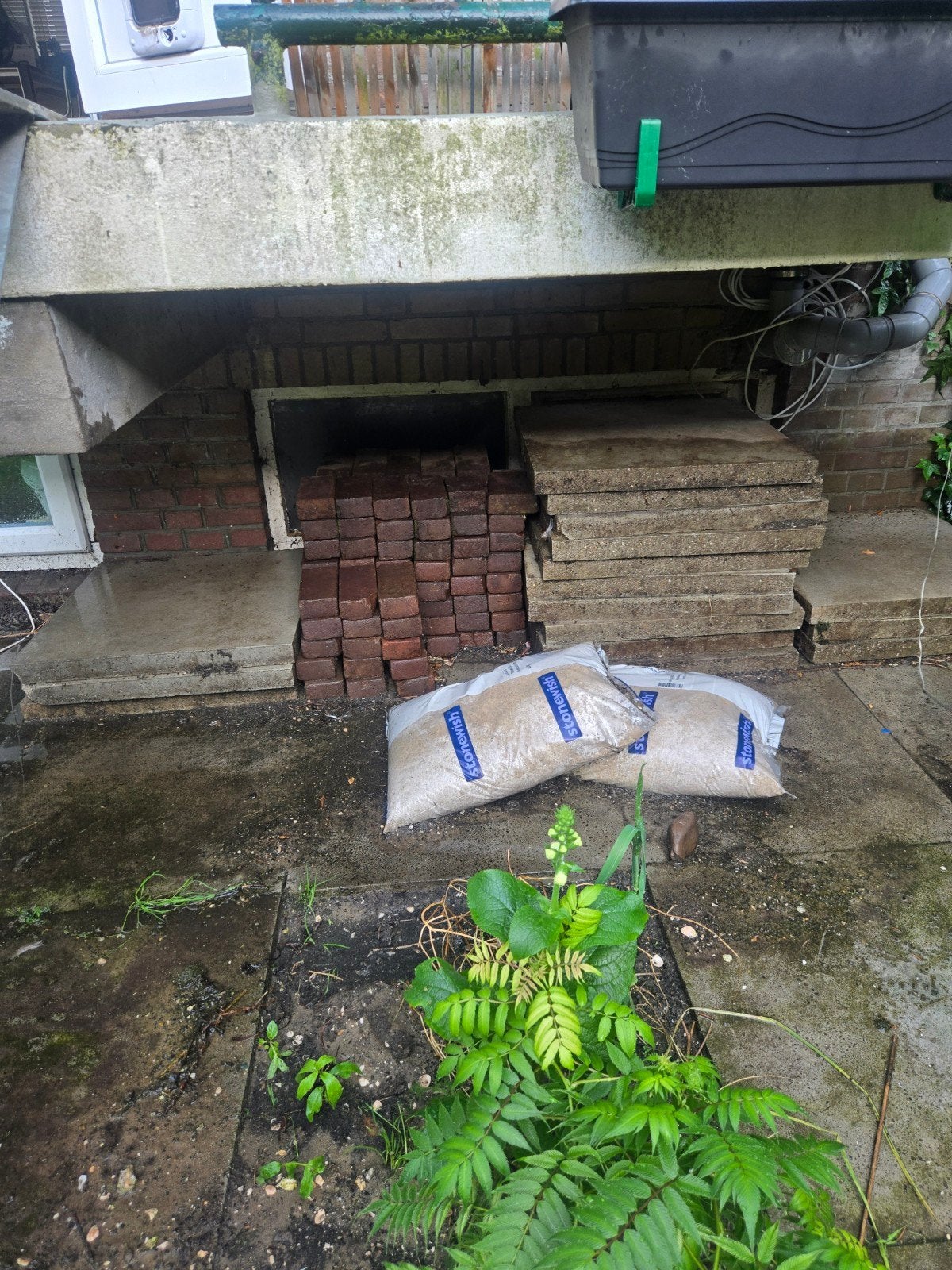 Grote stoeptegels en bakstenen, Tuin en Terras, Tegels en Klinkers, Ophalen, Gebruikt, 10 m² of meer, Beton