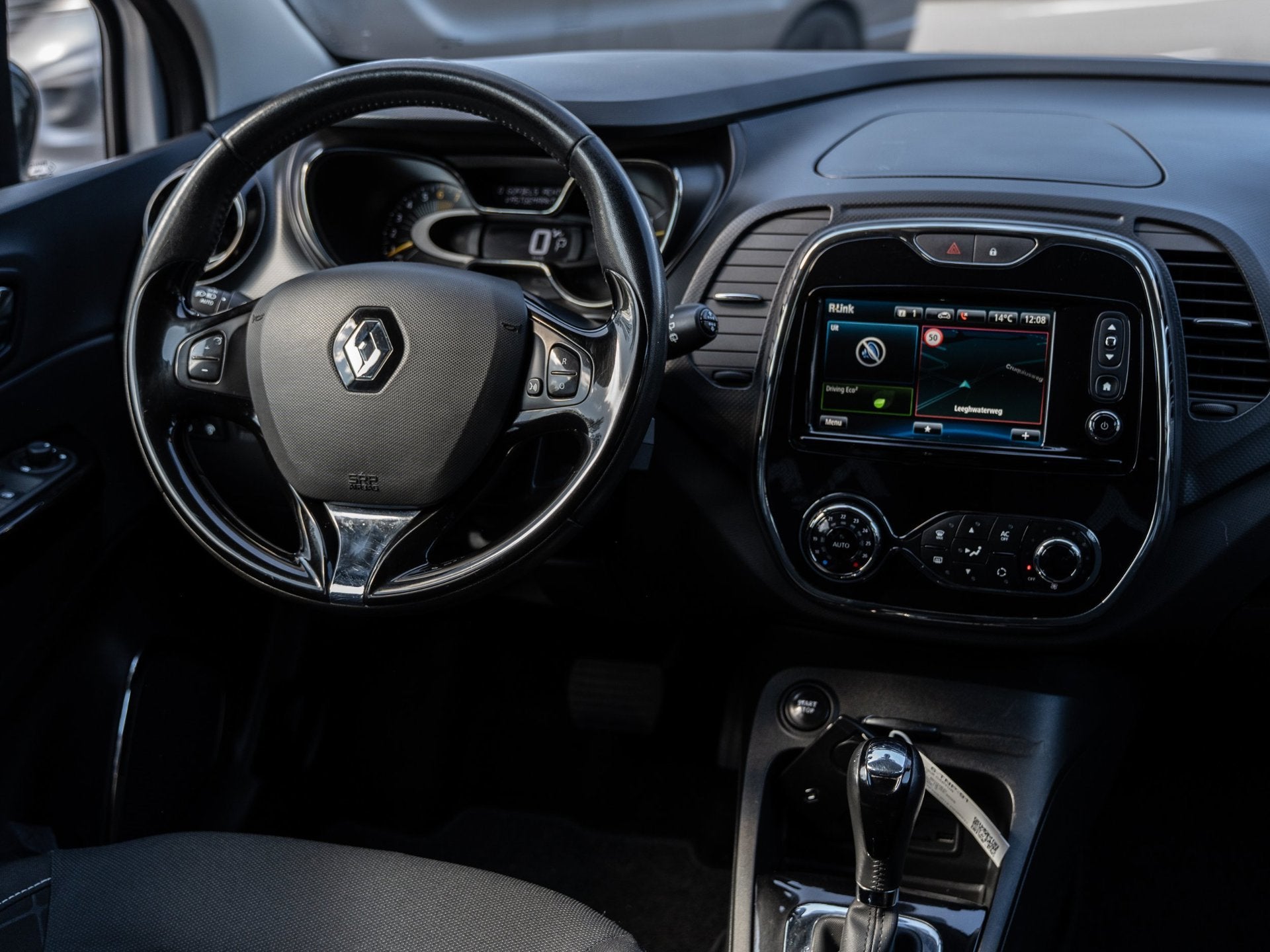 Renault Captur 1.2 TCe Dynamique - AUTOMAAT - PARKEERCAMERA, Auto's, 4 cilinders, Lichtsensor, 19 km/l, SUV of Terreinwagen