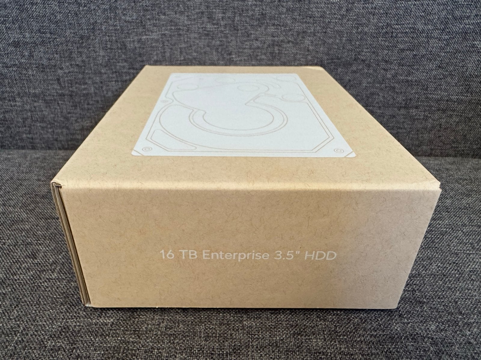 Ubiquity - Nieuwe 16 TB Enterprise 3.5" HDD - Geseald, Computers en Software, Harde schijven, Intern, HDD, 16TB, Nieuw