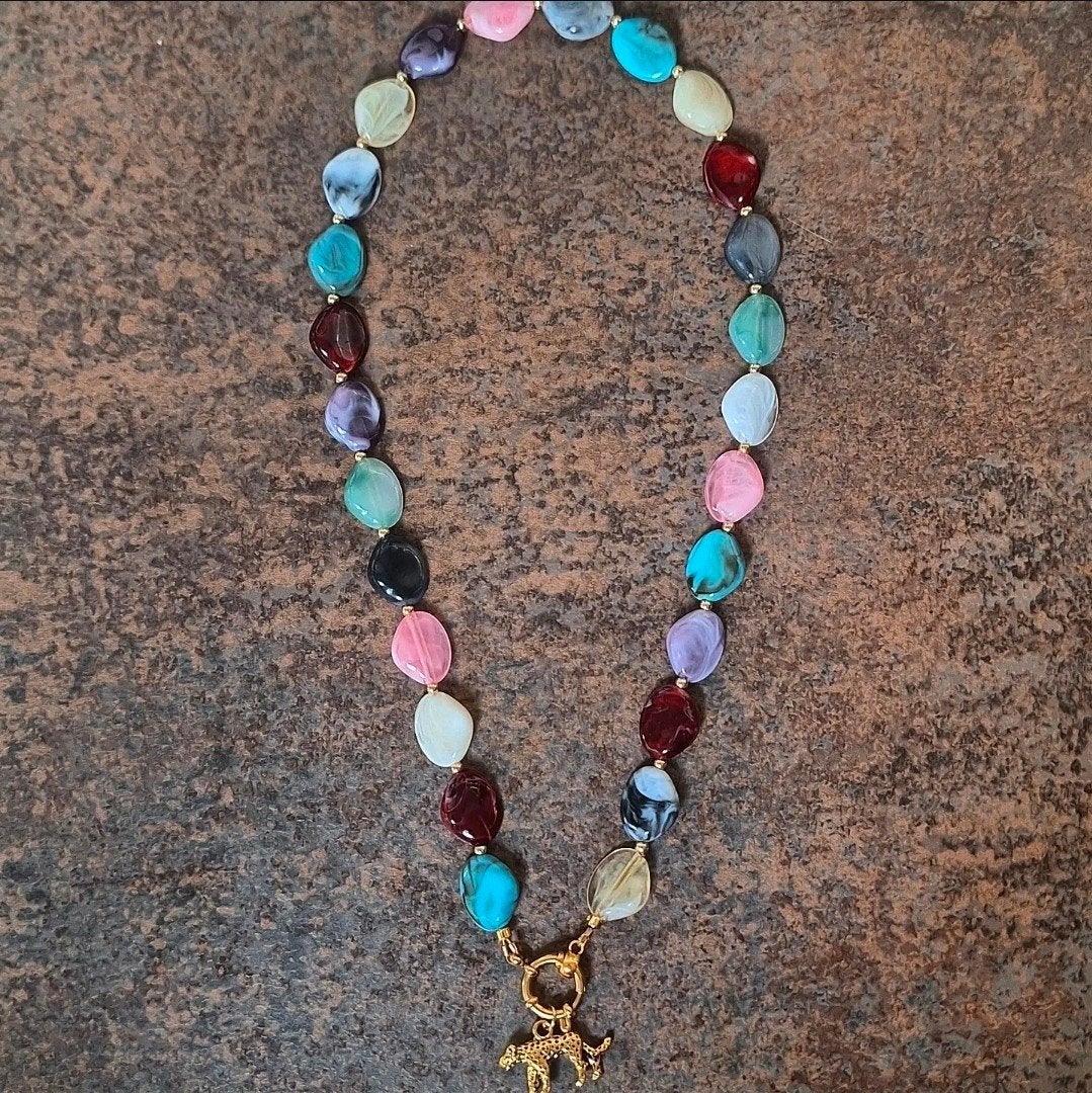 Kleurrijke ketting met panter hanger, Overige kleuren, Ophalen of Verzenden, Zo goed als nieuw, Overige materialen