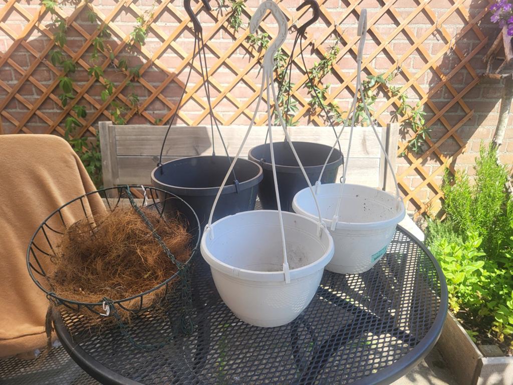 Gratis 5x hangpot, Tuin en Terras, Ophalen, Rond, Metaal, Minder dan 30 cm