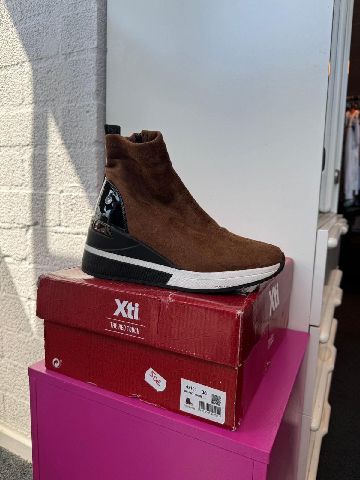 Xti sneaker platform hakken maat 36, Kleding | Dames, Schoenen, Ophalen of Verzenden, Zo goed als nieuw, Zwart, Sneakers of Gympen