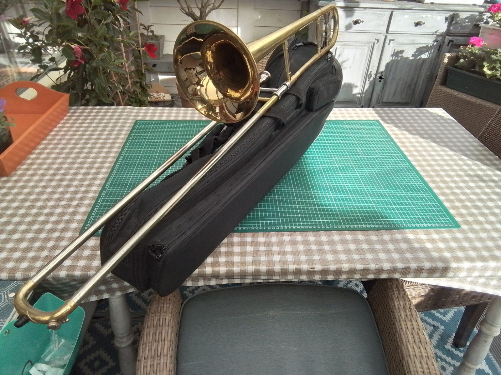 BACH TROMBONE KLEINE BORING 2 B MET ZEER GOEDE SCHUIF, Ophalen of Verzenden, Tenor