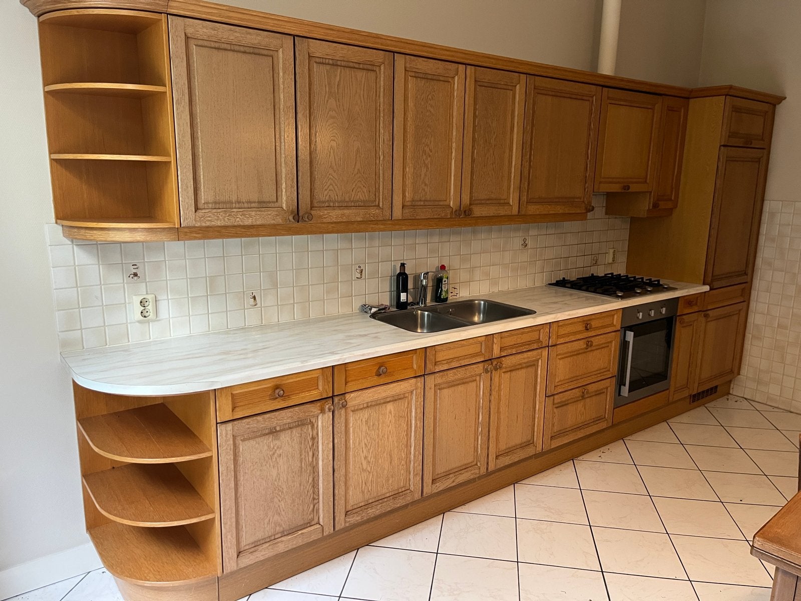Complete houten keuken met inbouwapparatuur, Ophalen, Gebruikt, Bruin, Hoekkeuken