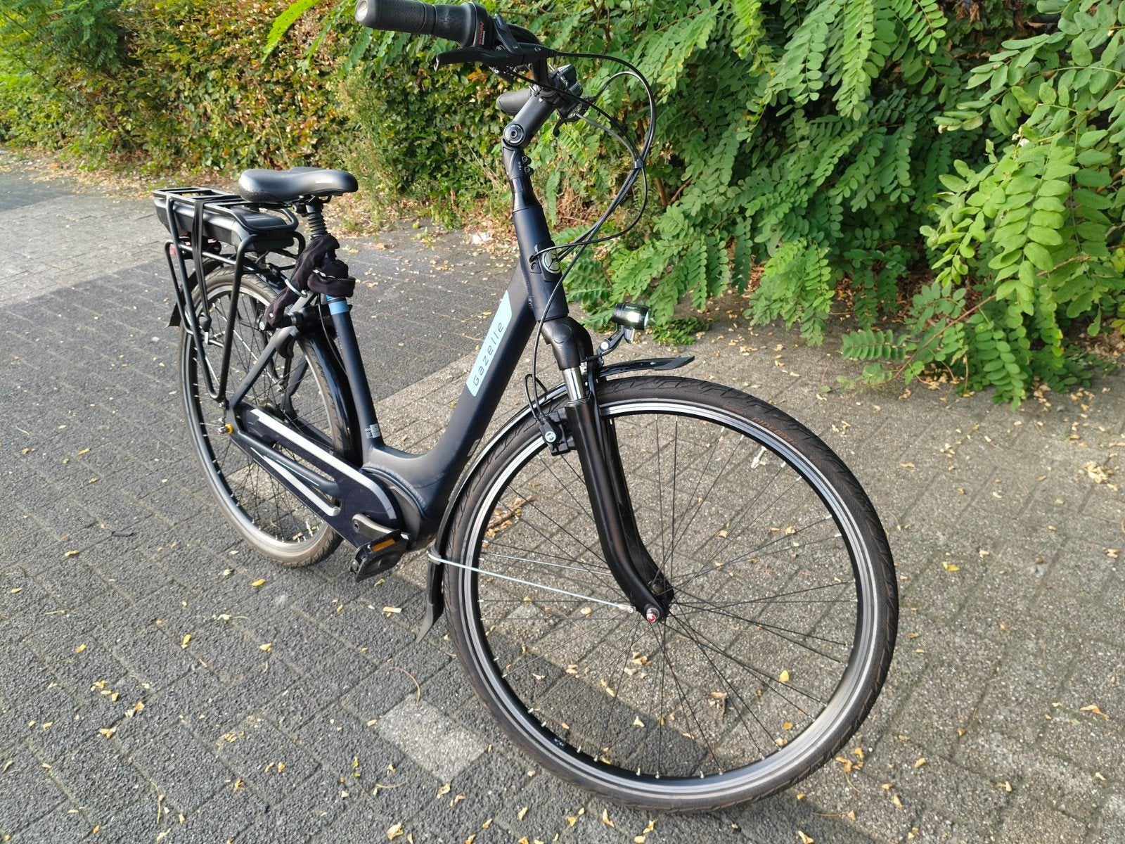E-Bike / Gazelle Paris C7/ 53D / 2024 / 1800 km, Ophalen, Zo goed als nieuw, 51 tot 55 cm, 50 km per accu of meer
