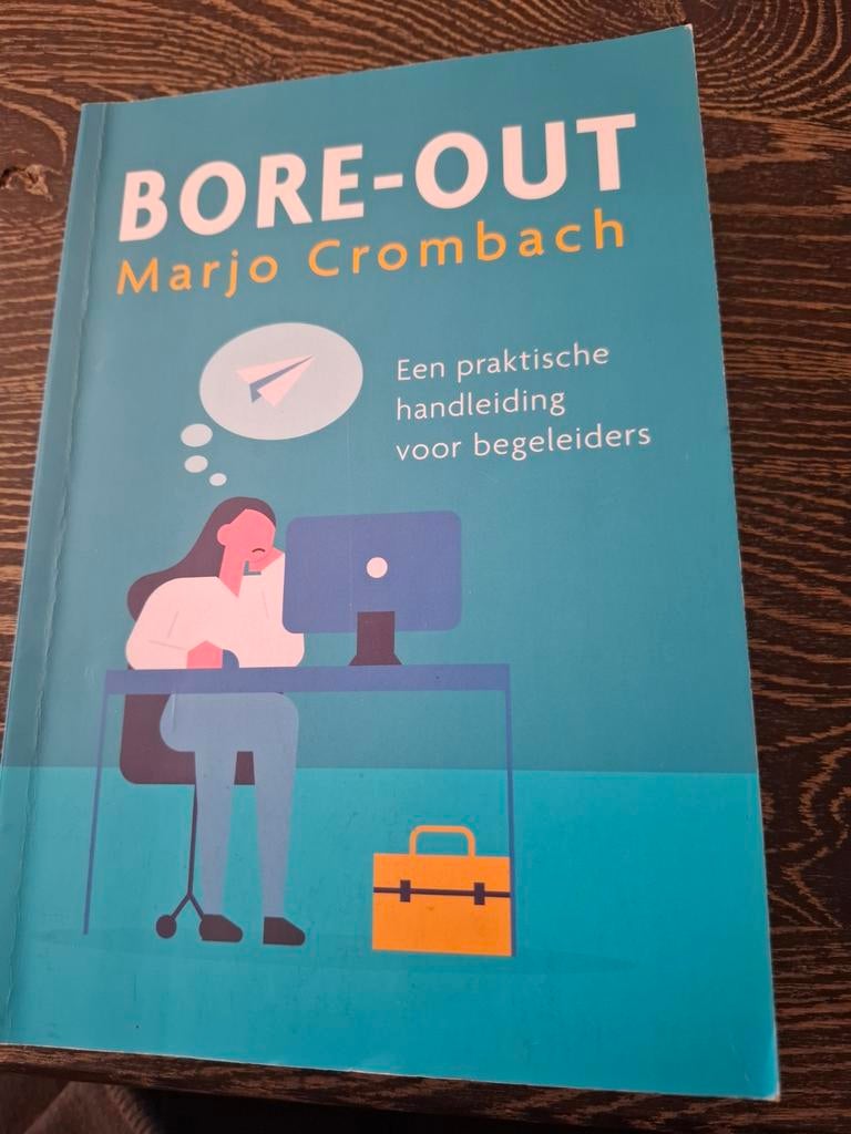 BORE-OUT Marjo Crombach, Boeken, Ophalen of Verzenden, Zo goed als nieuw