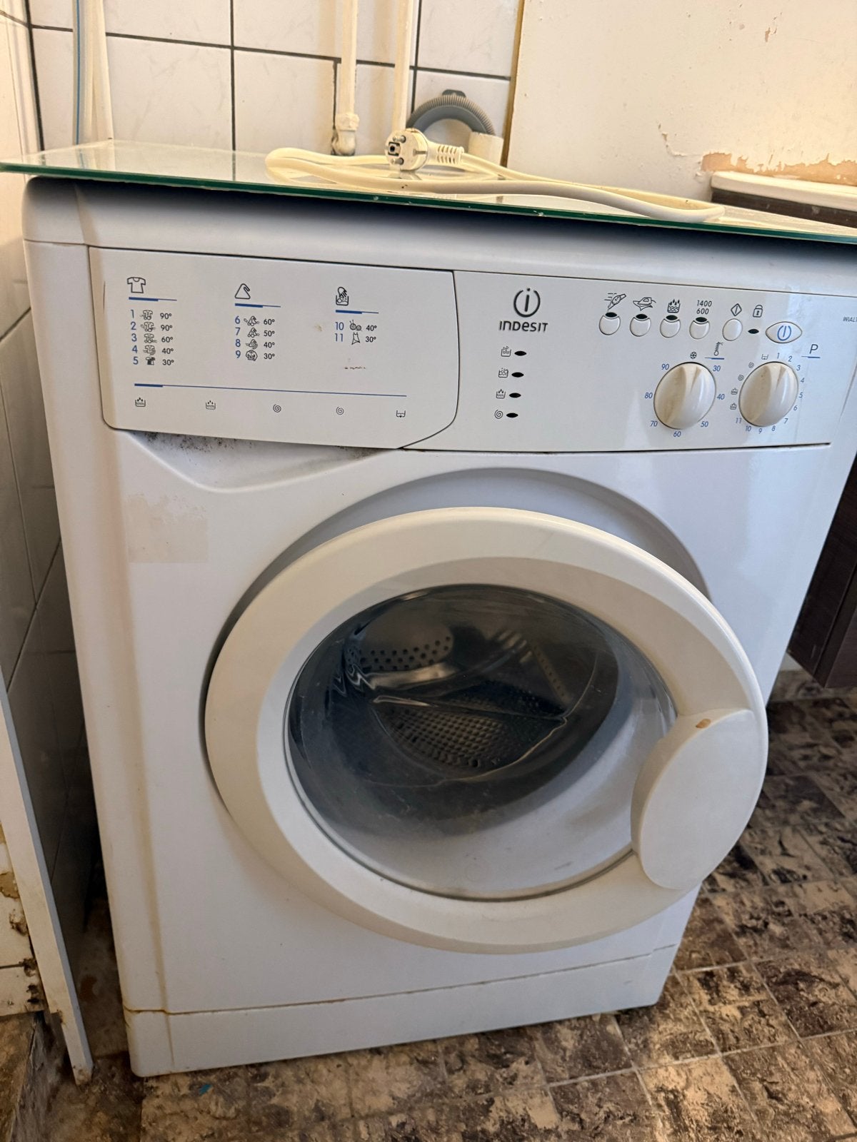 Indesit WIAL143 Wasmachine - Betrouwbaar en Compact, Ophalen, Gebruikt, Voorlader, Kort programma