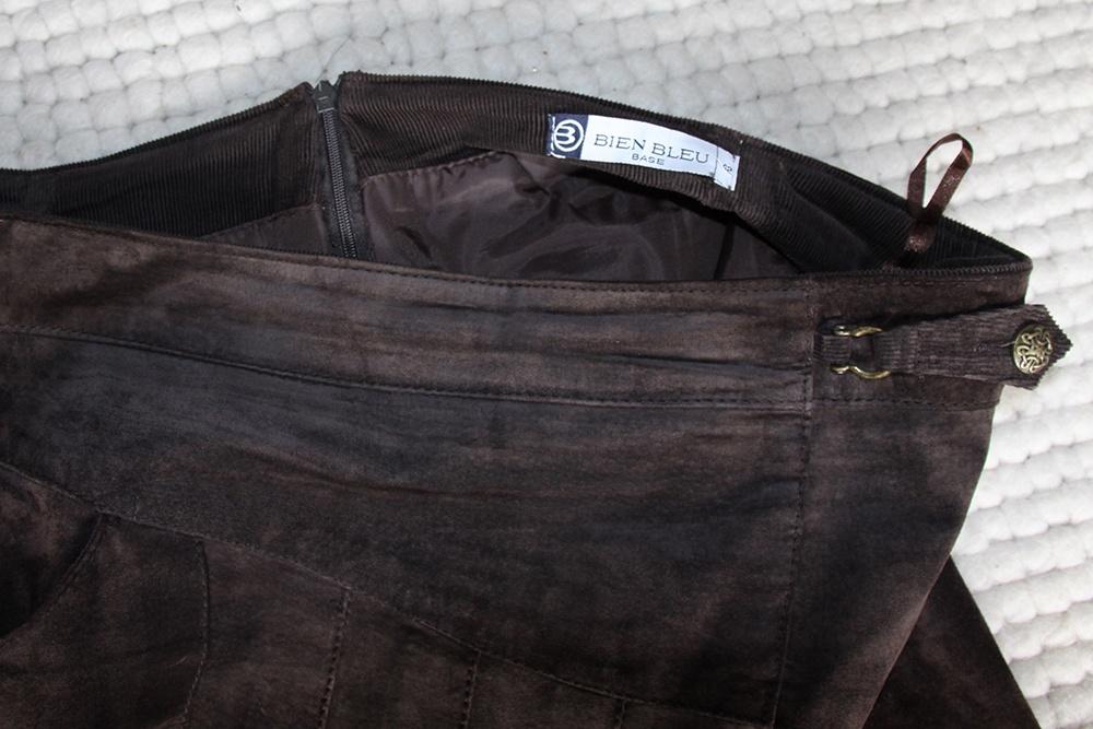 Suede Bien Blue Rok (L) € 30,-, Kleding | Dames, Rokken, Bruin, Bien Blue, Maat 42/44 (L), Ophalen of Verzenden