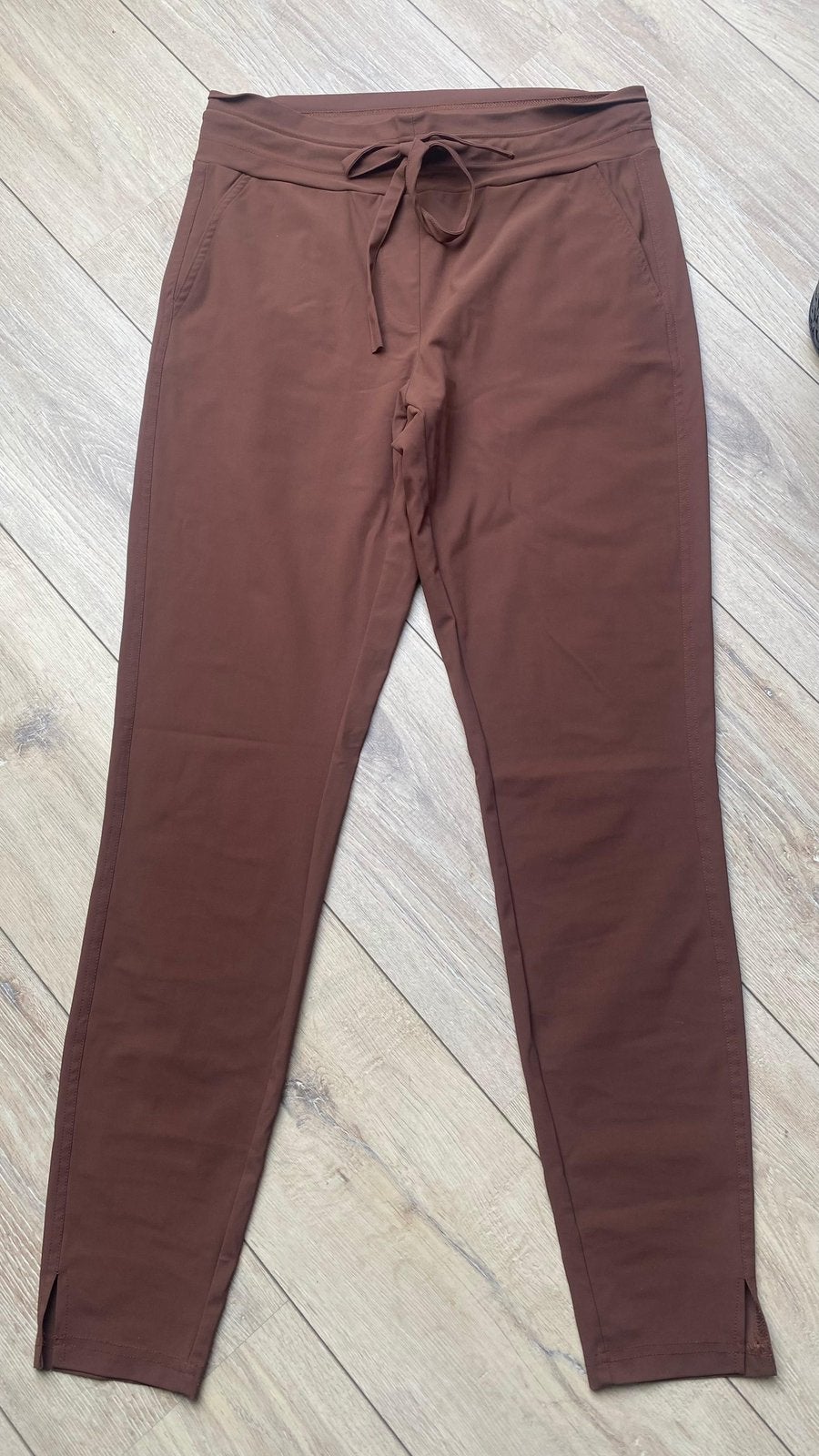 Studio Anneloes startup heavy travelstof trouser M, Bruin, Zo goed als nieuw, Lang, Ophalen