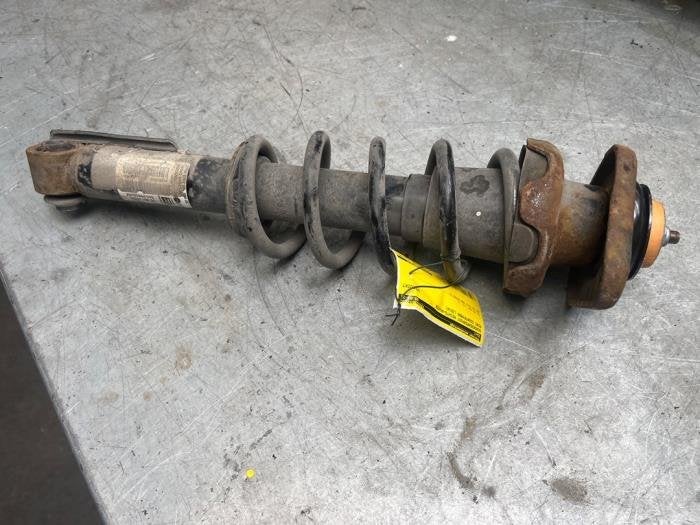 Schokdemperpoot rechts-achter van een Mini Countryman, Gebruikt, -, -, Ophalen of Verzenden