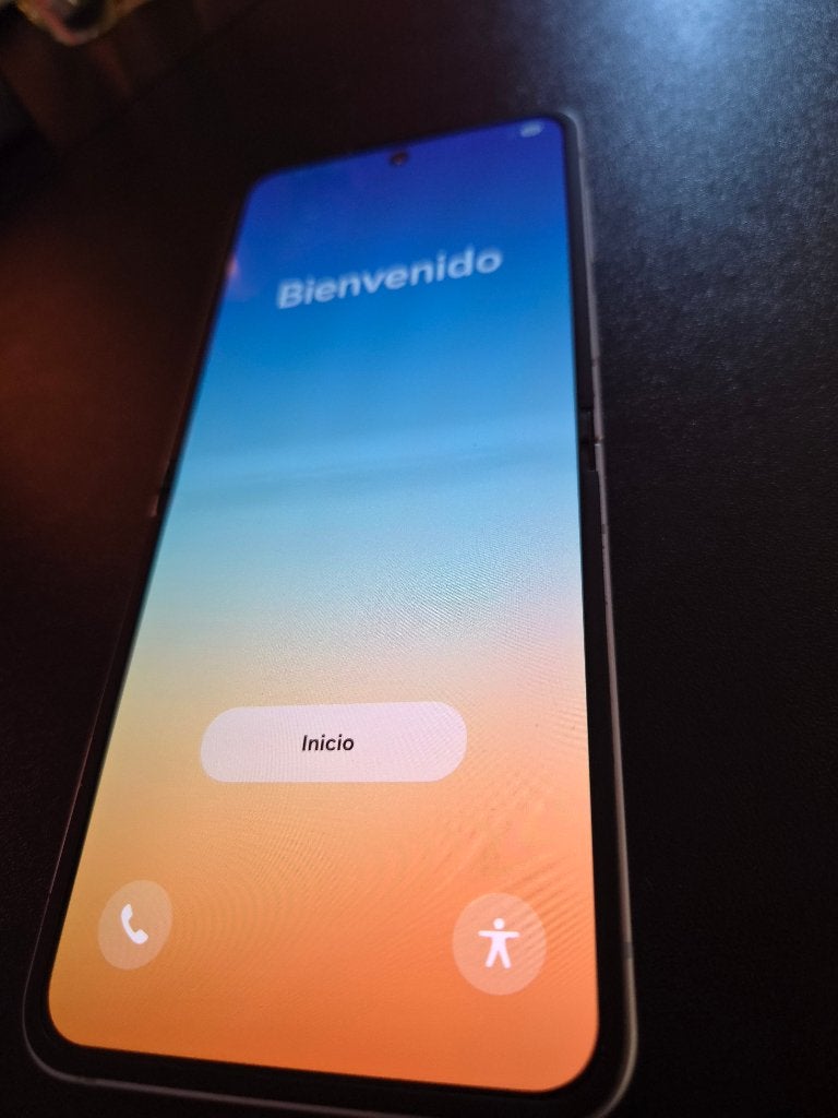Foto 3 van Samsung Galaxy Z Flip6 256GB Blue – vrijwel nieuwstaat
