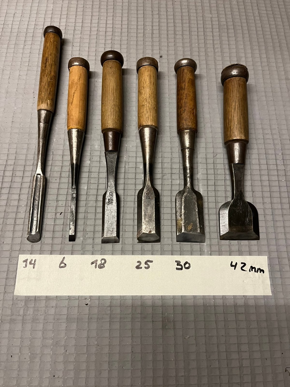 Japanse Ōuchi Nomi beitelset – 大内 – 6 stuks + oud foudraal, Ophalen of Verzenden, Gebruikt