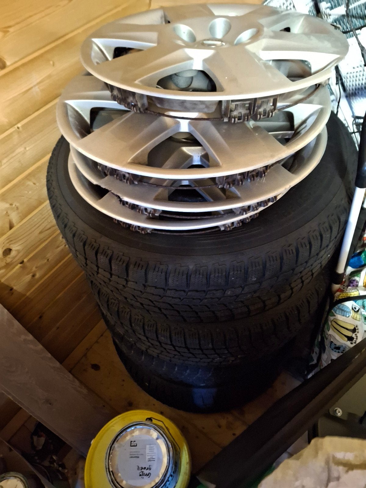 16 inch velgen met wieldoppen voor Nissan Qashqai 2014, Auto diversen, Ophalen, Gebruikt