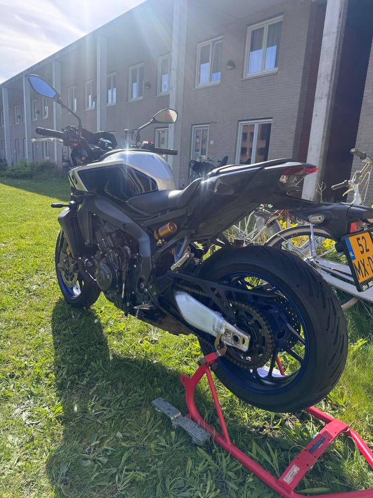 Yamaha MT-09 SP 2025 - Zo goed als nieuw, 13200 km, Motoren, Motorrijbewijs A, Gebruikt, 3 cilinders, Particulier