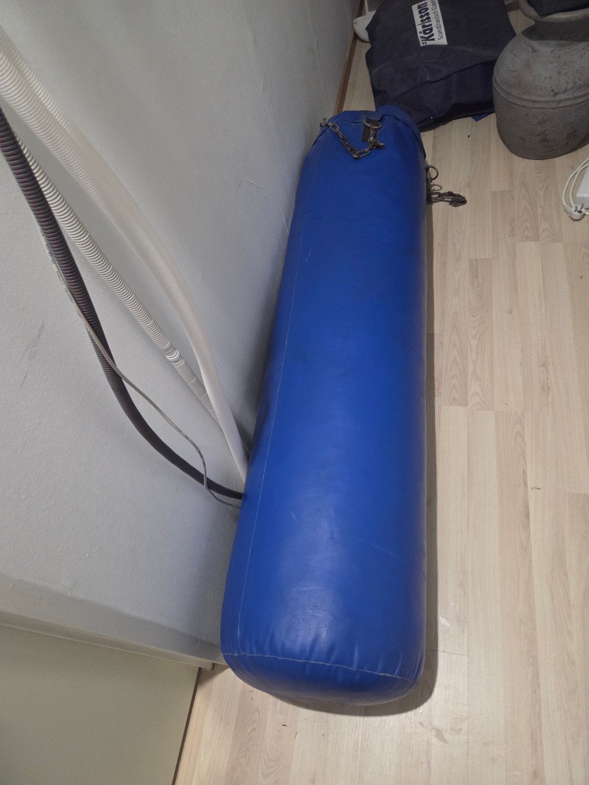 Grote zware boksbal met ophangkettingen, Sport en Fitness, Ophalen, Gebruikt, Boksbal