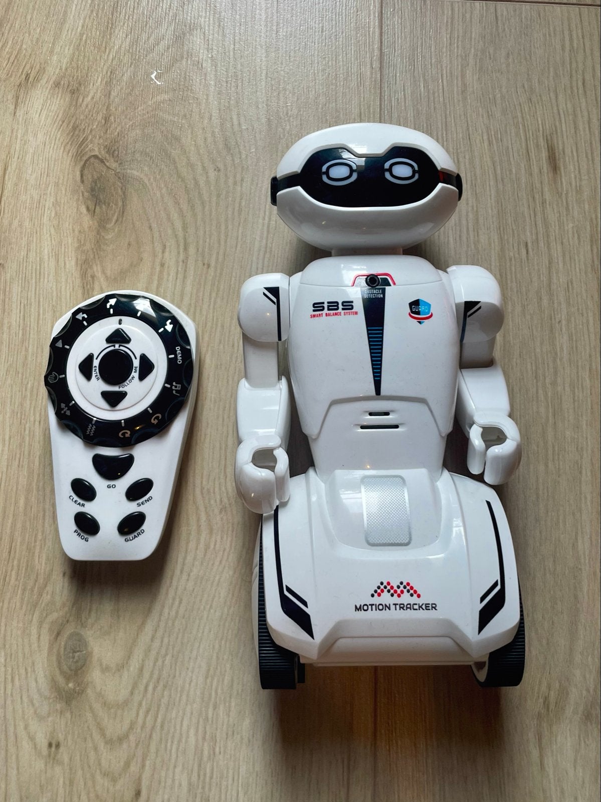 Silverlit Robot met afstandsbediening, Ophalen, Zo goed als nieuw, Jongen of Meisje