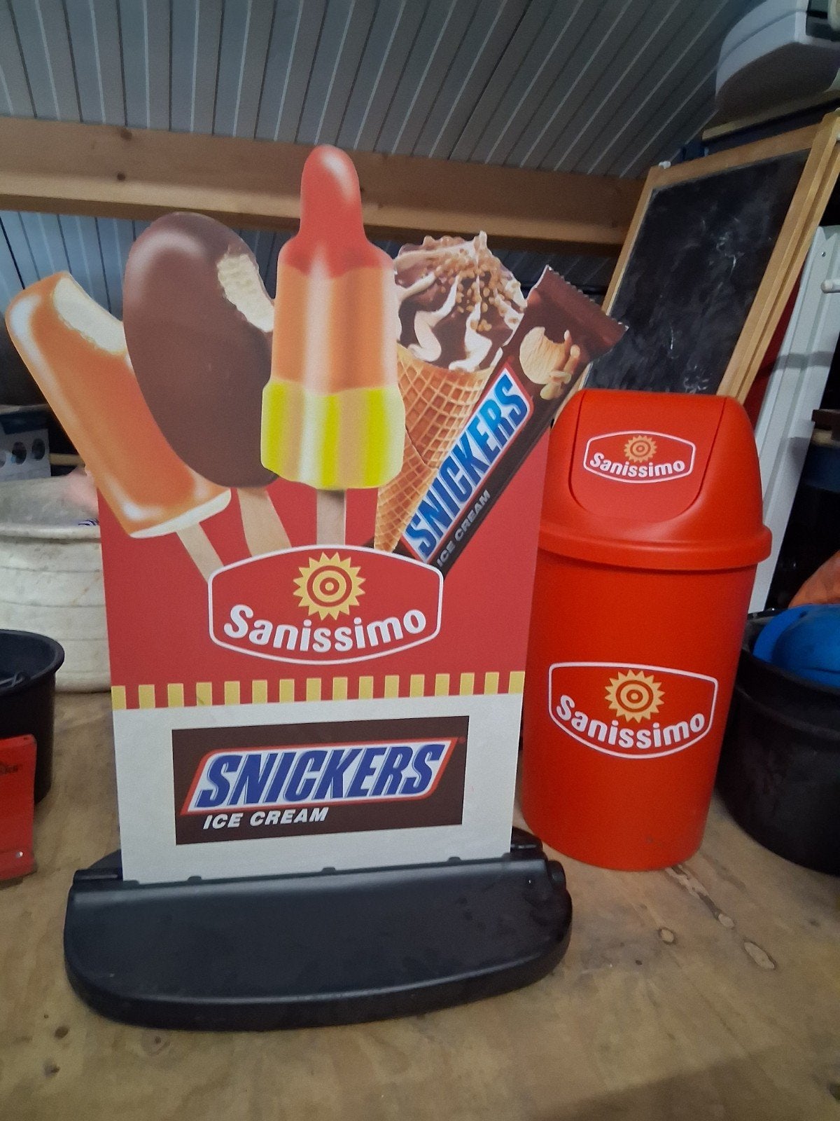 Horeca benodigdheden, Ophalen