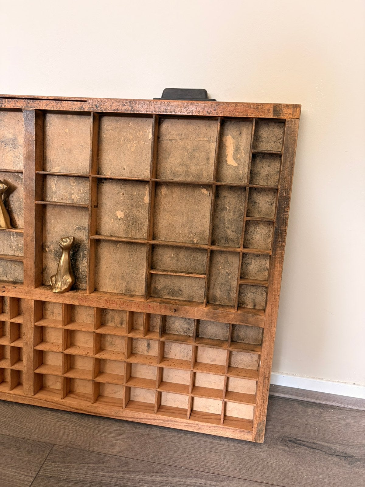 Vintage houten letterbak, Huis en Inrichting, Gebruikt, Hout, Vintage, Ophalen of Verzenden