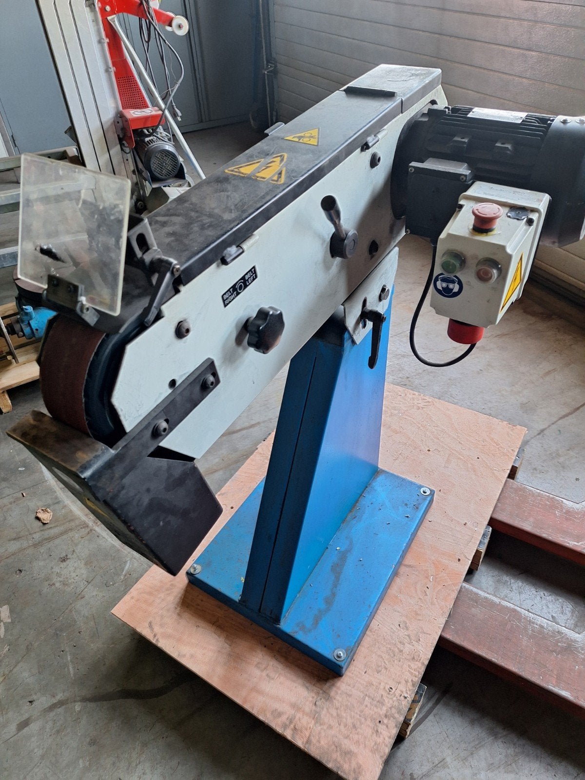 Schuurband machine, Ophalen, Gebruikt, 1200 watt of meer, Bandschuurmachine