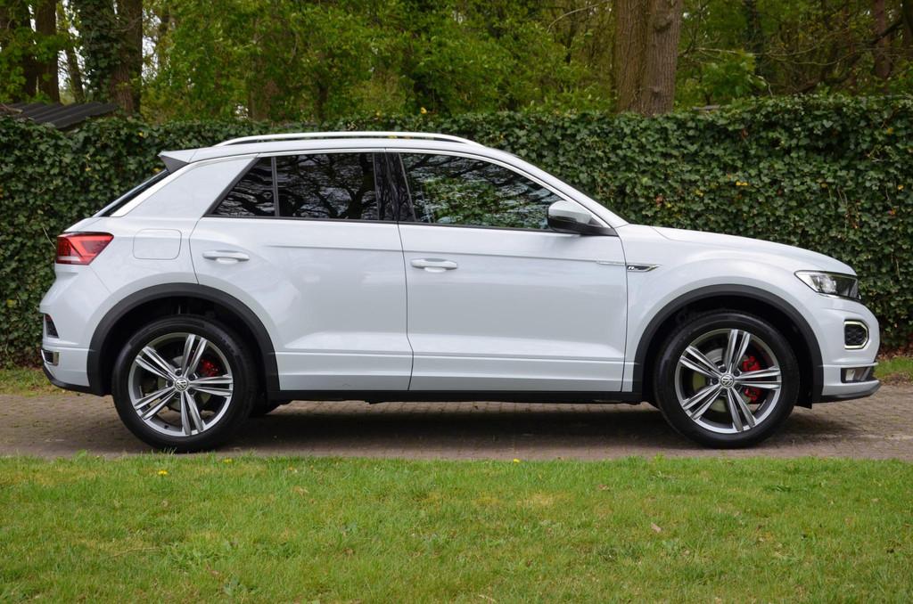 Volkswagen T-Roc 1.5 TSI Sport Business R Line Automaat/Navi, Stof, 4 cilinders, 150 pk, Wit