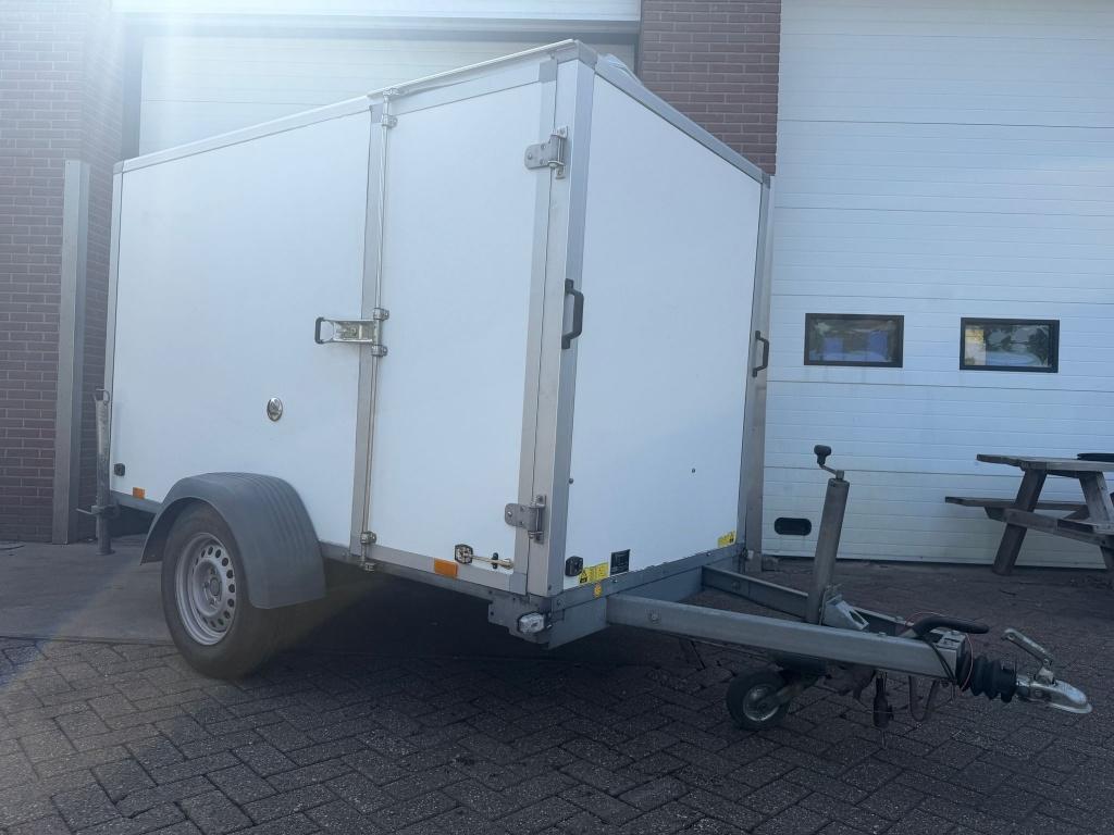WARMWATER HOGEDRUKREINIGER 200 bar 18 liter trailer