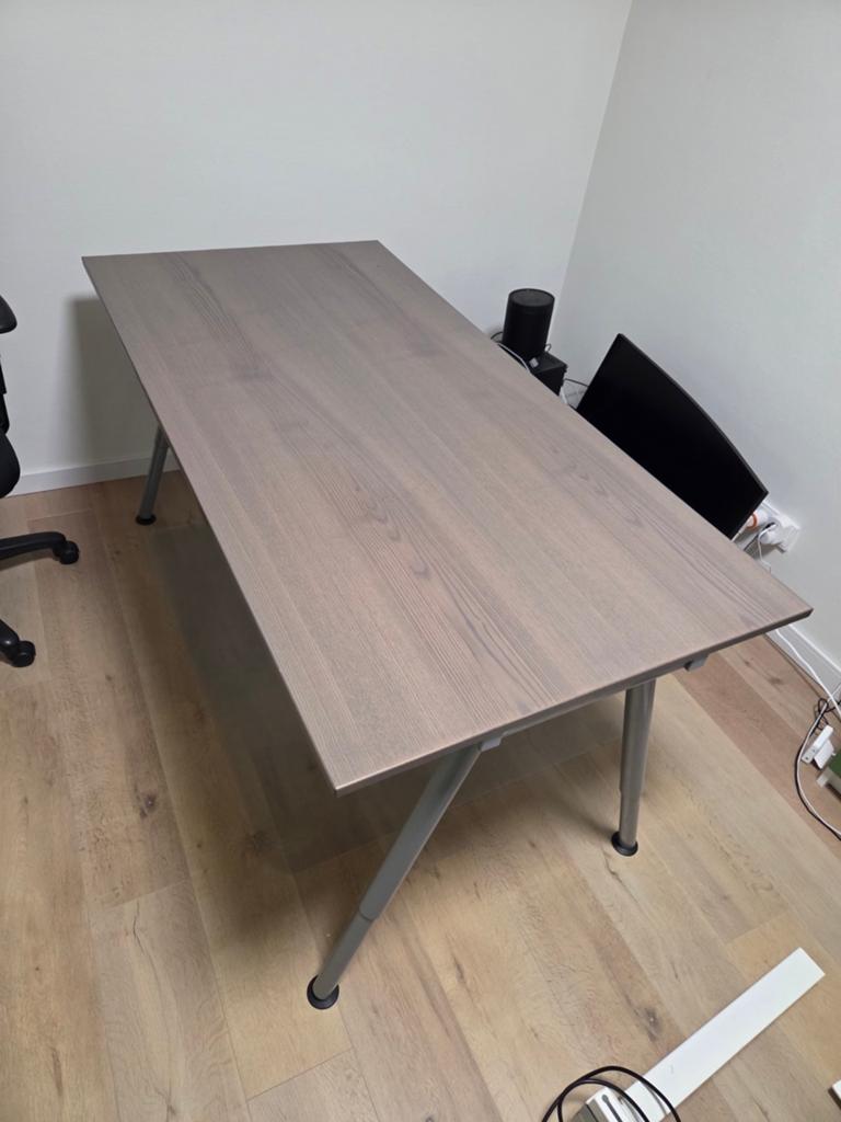 IKEA Galant Bureau - In Hoogte Verstelbaar - 160x80cm, Ophalen, Gebruikt, Spaanplaat of MDF, In hoogte verstelbaar
