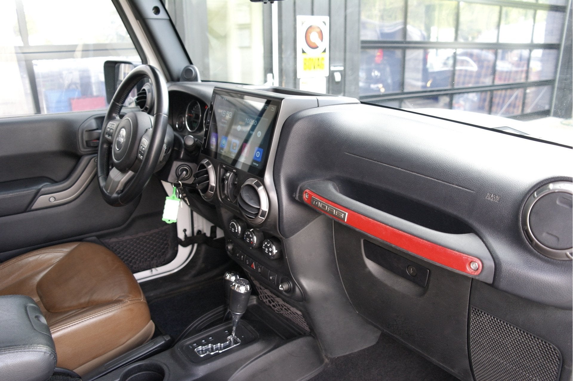 Jeep Wrangler 2.8 CRD Sport | NL-Auto | Trekhaak | Grijs Ken, Auto's, Euro 5, Gebruikt, 4 cilinders, Wit