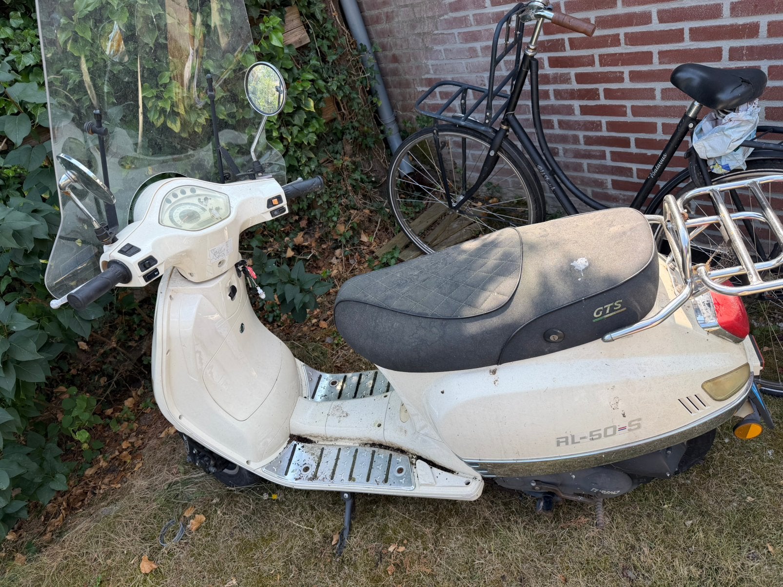 Opknap scooter, Ophalen, Zo goed als nieuw, Benzine, Overige merken