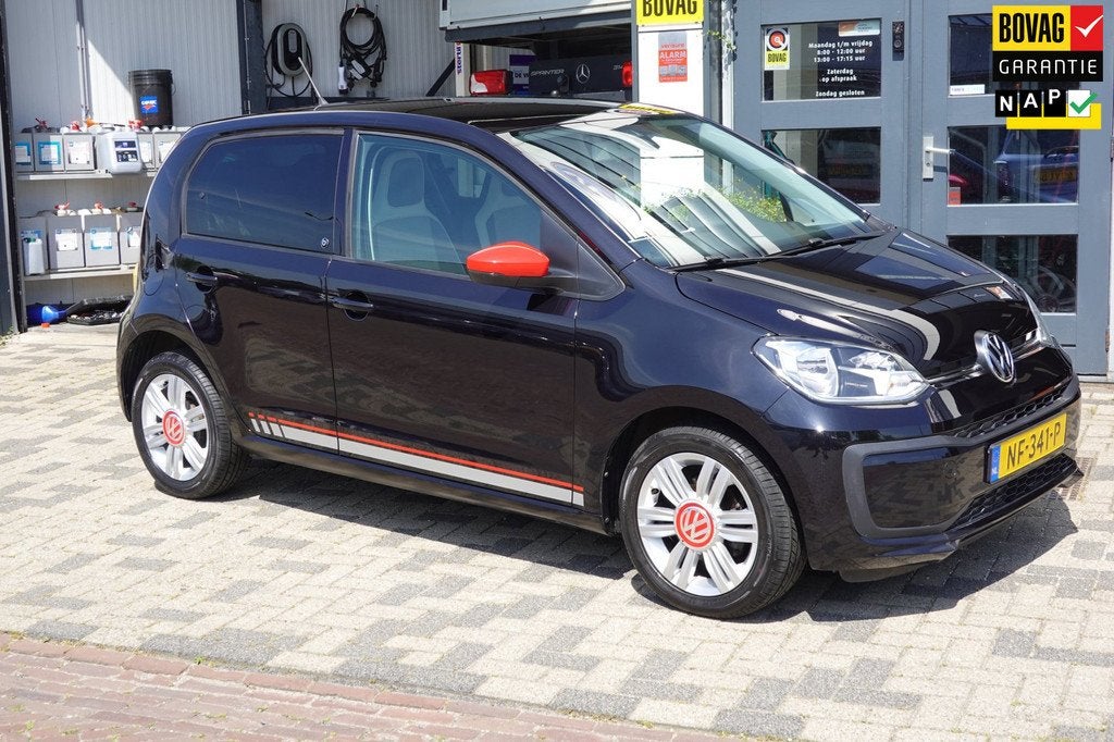 Volkswagen Up! 1.0 BMT up! beats RIJKLAARPIJS, Gebruikt, Zwart, Origineel Nederlands, Handgeschakeld