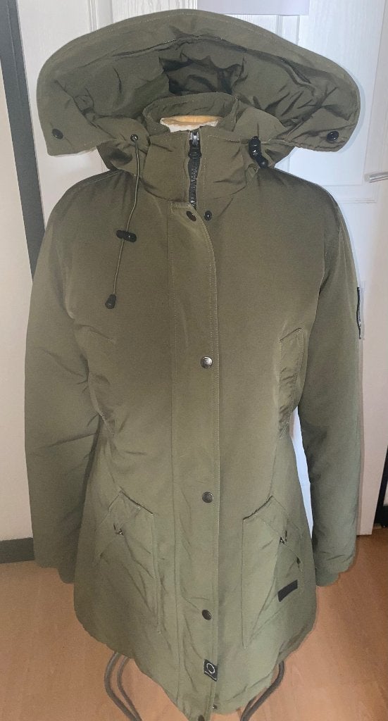 Warme winterparka maat S type vermont, Kleding | Dames, Jassen | Winter, Vermont, Ophalen of Verzenden, Zo goed als nieuw, Maat 36 (S)