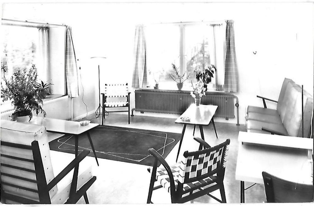 Emmen Diaconessenhuis dagverblijf Oude Ansichtkaart ( 9977), Ophalen of Verzenden, 1940 tot 1960, Gelopen, Drenthe