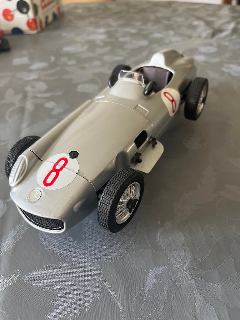 modelauto Polistil Mercedes w169 met nummer 8, Overige merken, Gebruikt, Auto, Groter dan 1:32