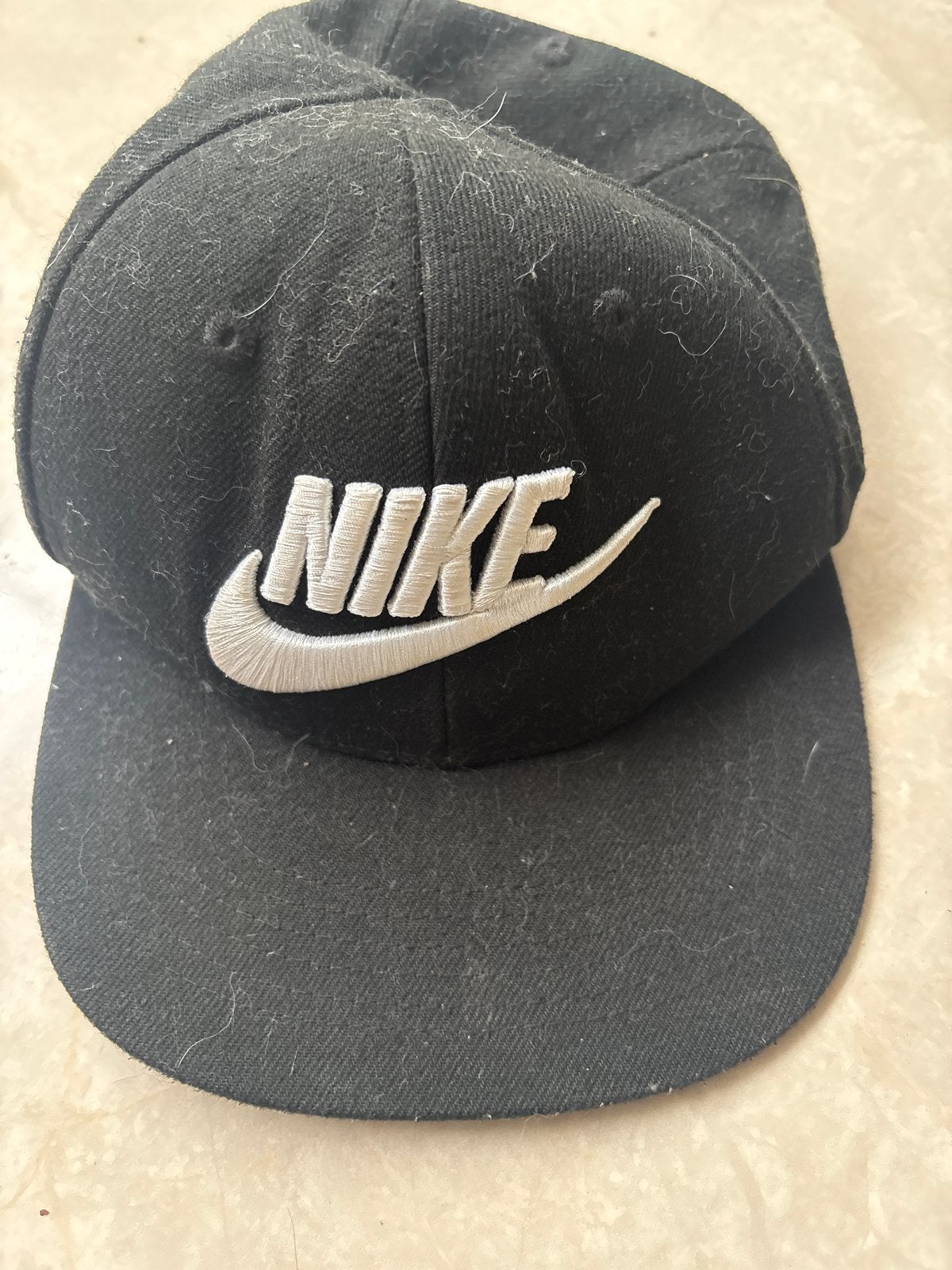 Nike pet zwart met wit logo, Kleding | Heren, Hoeden en Petten, Ophalen of Verzenden, Gedragen, One size fits all, Pet