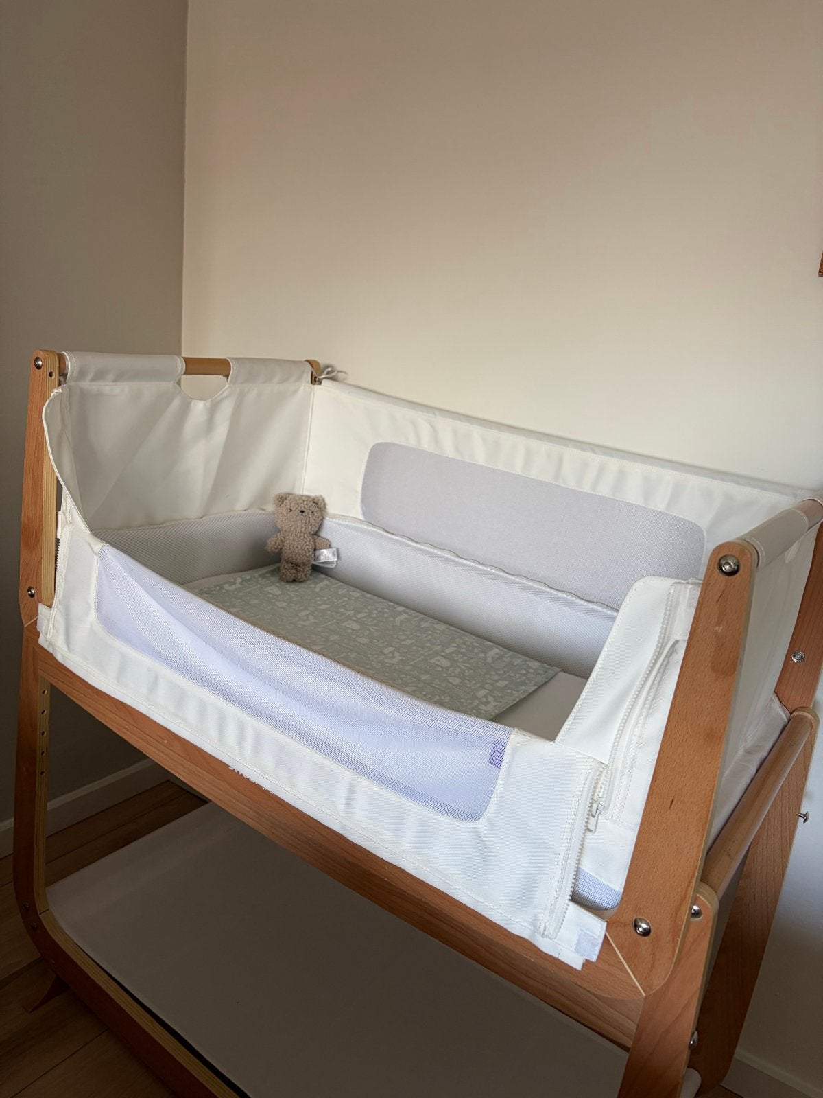 SnuzPod4 Co-Sleeper Wieg - In hele goede staat, Ophalen, Zo goed als nieuw, Wieg